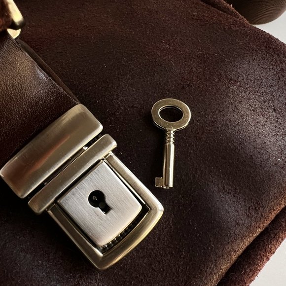 DORSA Leather & Luxury Brown Crossbody Messenger Bag NEW NWT - Picture 3 of 16